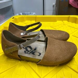 OTBT shoes
